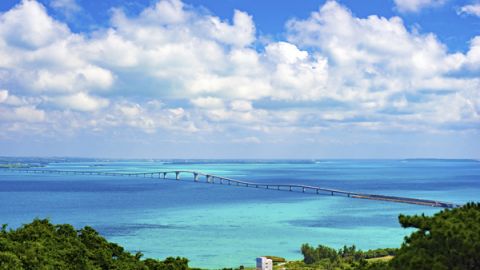 完全擁抱蔚藍海岸 沖繩宮古島避世天堂